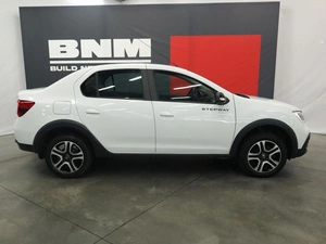 Седан Renault Logan 2022 года, 1345000 рублей, Курск