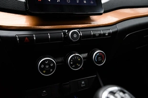 Седан ВАЗ (LADA) Vesta 2023 года, 1299000 рублей, Ульяновск