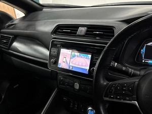 Хетчбэк Nissan Leaf 2018 года, 1799000 рублей, Красноярск