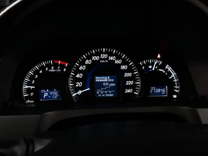 Седан Toyota Camry 2012 года, 1525000 рублей, Тюмень