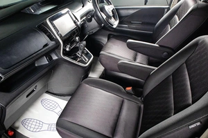 Минивэн Nissan Serena 2017 года, 1849000 рублей, Сургут
