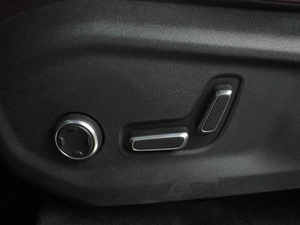 Внедорожник Geely Monjaro 2023 года, 3690000 рублей, Воронеж