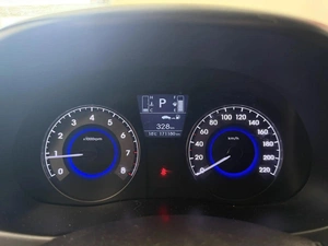 Хэтчбек Hyundai Solaris 2015 года, 1070000 рублей, Смоленск