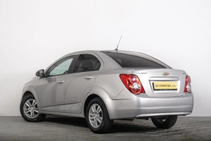 Седан Chevrolet Aveo 2013 года, 999000 рублей, Томск