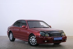 Седан Hyundai Sonata 2005 года, 399000 рублей, Омск