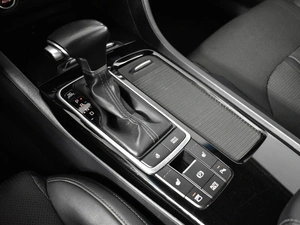 Седан Kia Optima 2018 года, 1735100 рублей, Казань