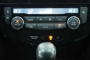 Внедорожник Nissan Qashqai 2018 года, 1979000 рублей, Омск