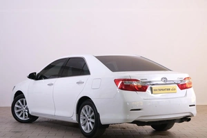 Седан Toyota Camry 2013 года, 1599000 рублей, Омск