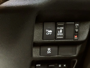 Минивэн Honda Freed 2018 года, 1547000 рублей, Красноярск