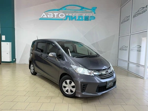 Минивэн Honda Freed 2014 года, 1099000 рублей, Красноярск