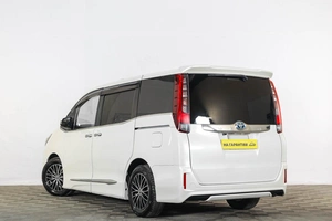 Минивэн Toyota Noah 2014 года, 1669000 рублей, Тюмень
