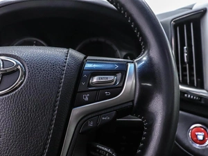 Внедорожник Toyota Land Cruiser 2019 года, 8000000 рублей, Красноярск