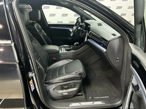 Внедорожник Volkswagen Touareg 2019 года, 4992000 рублей, Красноярск