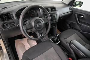 Седан Volkswagen Polo 2011 года, 699000 рублей, Красноярск