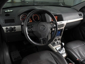 Хетчбэк Opel Astra GTC 2007 года, 449000 рублей, Воронеж