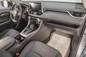 Внедорожник Toyota RAV4 2019 года, 3449000 рублей, Челябинск