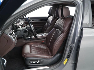 Седан BMW 7 серия 2019 года, 5888077 рублей, Москва