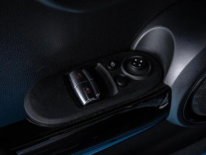 Хетчбэк MINI John Cooper Works 2019 года, 2760000 рублей, Краснодар
