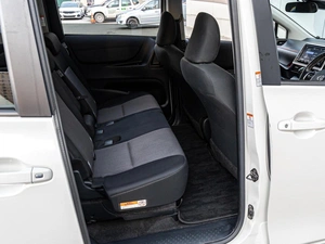 Минивэн Toyota Sienta 2019 года, 1800000 рублей, Краснодар