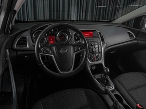 Хетчбэк Opel Astra GTC 2013 года, 875000 рублей, Тюмень