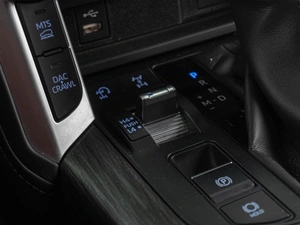 Внедорожник Toyota Land Cruiser 2021 года, 10499000 рублей, Тюмень
