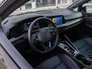 Хетчбэк Volkswagen Golf R 2023 года, 6200000 рублей, Краснодар