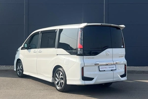 Минивэн Honda Stepwgn 2019 года, 1980000 рублей, Солонцы