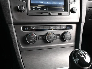 Хетчбэк Volkswagen Golf 2013 года, 1520000 рублей, Аксай