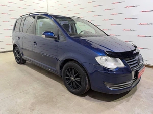 Минивэн Volkswagen Touran 2007 года, 399000 рублей, Красноярск