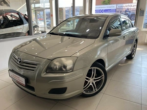 Седан Toyota Avensis 2008 года, 855000 рублей, Красноярск