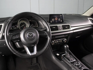 Седан Mazda 3 2018 года, 1495000 рублей, Омск