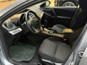 Седан Mazda 3 2012 года, 927000 рублей, Красноярск