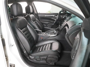 Универсал Opel Insignia 2013 года, 1339000 рублей, Воронеж