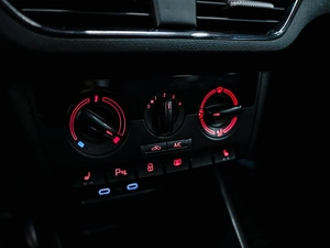 Лифтбек Volkswagen Polo 2021 года, 1399000 рублей, Красноярск