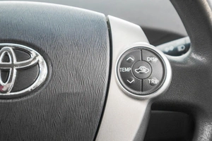 Лифтбек Toyota Prius 2013 года, 1149000 рублей, Барнаул