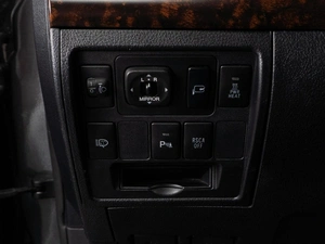 Внедорожник Toyota Land Cruiser 2011 года, 3519000 рублей, Тюмень