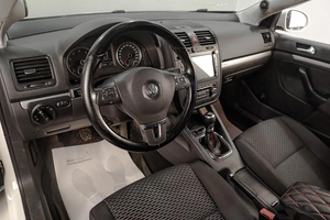 Седан Volkswagen Jetta 2010 года, 849000 рублей, Челябинск