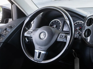 Внедорожник Volkswagen Tiguan 2014 года, 1349000 рублей, Волгоград