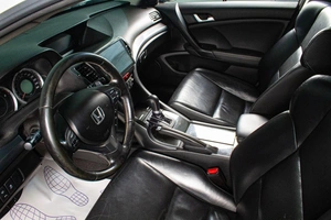 Седан Honda Accord 2012 года, 1299000 рублей, Сургут