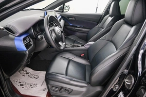 Внедорожник Toyota C-HR 2020 года, 2799000 рублей, Красноярск