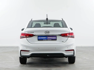 Седан Hyundai Solaris 2019 года, 1299999 рублей, Москва