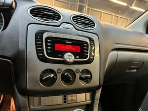 Седан Ford Focus 2011 года, 597000 рублей, Красноярск