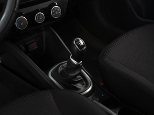 Седан Kia Rio 2016 года, 1020000 рублей, Омск