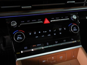 Внедорожник Hyundai Santa Fe 2025 года, 5889000 рублей, Красный Пахарь