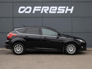 Хетчбэк Ford Focus 2013 года, 935000 рублей, Краснодар
