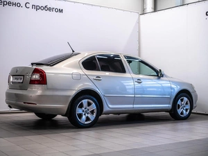 Лифтбек Skoda Octavia 2012 года, 940000 рублей, Красноярск