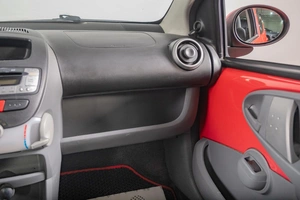 Хетчбэк Peugeot 107 2007 года, 399000 рублей, Томск