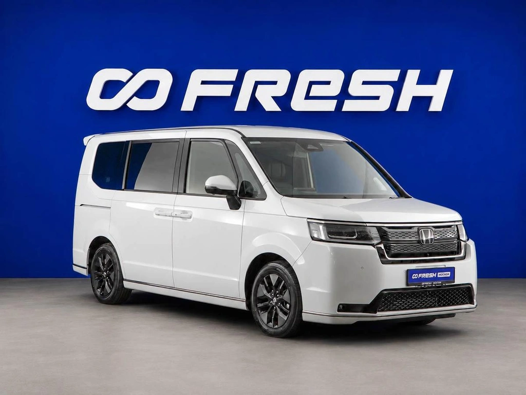 Минивэн Honda Stepwgn 2024 года, 3799777 рублей, Москва