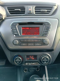 Седан Kia Rio 2013 года, 850000 рублей, Красноярск