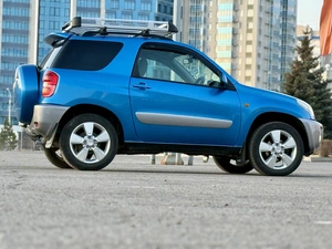 Внедорожник Toyota RAV4 2002 года, 888888 рублей, Красноярск